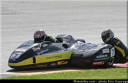 schlosser_hofer_03_sidecar_2012_allemagne_sachsenring.jpg