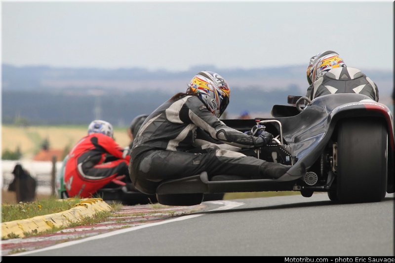 schlosser_hofer_01_sidecar_2012_allemagne_schleiz