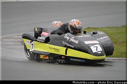 schlosser_hofer_03_sidecar_2012_allemagne_schleiz.jpg