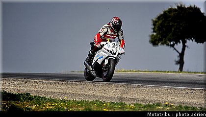 600pirelli_basso_2.JPG