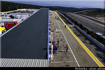 paddock_007.JPG