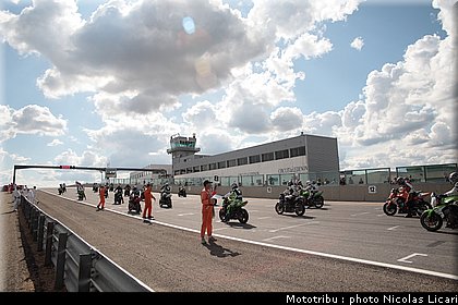 coupe_kawasaki_ledenon_septembre_2009_6.JPG