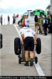 0122_superbike_france_ledenon_juin_2010_0141.jpg