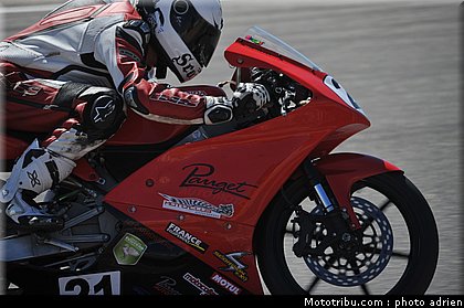 fsbk_125_demeyer_1_ledenon_juin_2011.JPG