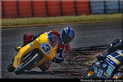 fsbk_125_petit_2_ledenon_juin_2011.JPG