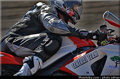 fsbk_sbk_027_ledenon_juin_2011.JPG