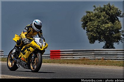 fsbk_supersport_bouan_2_ledenon_juin_2011.JPG