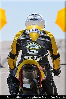 fsbk_pirelli_600_004_ledenon_juin_2011.JPG