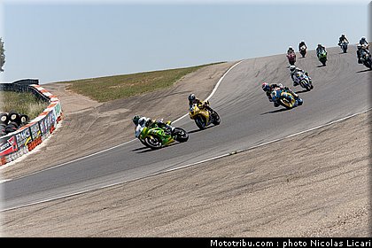 fsbk_pirelli_600_008_ledenon_juin_2011.JPG