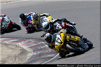fsbk_pirelli_600_013_ledenon_juin_2011.JPG