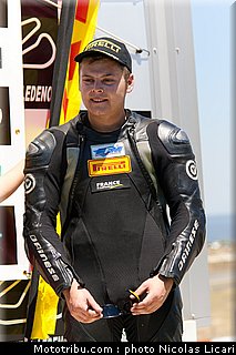 fsbk_pirelli_600_018_ledenon_juin_2011.JPG