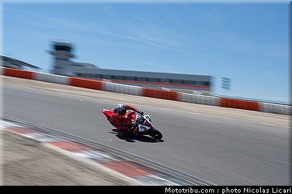 fsbk_pirelli_600_pons_ledenon_juin_2011.JPG