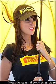 fsbk_sbk_pitbabes_11_ledenon_juin_2011.JPG