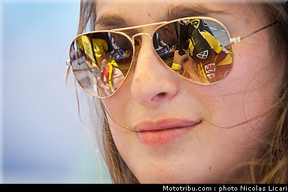 fsbk_sbk_pitbabes_17_ledenon_juin_2011.JPG