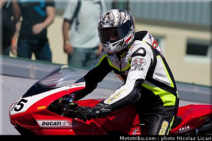 fsbk_twin_04_ledenon_juin_2011.JPG
