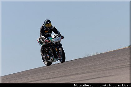 fsbk_twin_19_ledenon_juin_2011.JPG