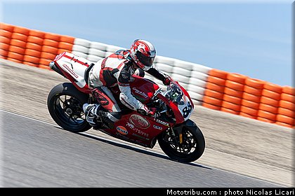 fsbk_twin_21_ledenon_juin_2011.JPG