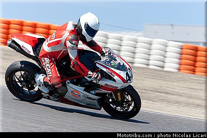 fsbk_twin_24_ledenon_juin_2011.JPG