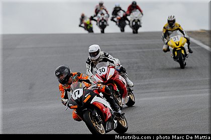 fsbk_pirelli_600_002_ledenon_2011.jpg