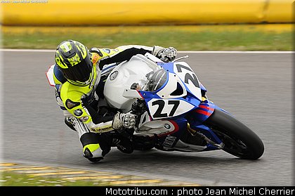 superbike_pouhair_01_fsbk_2012_nogaro.jpg