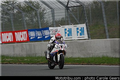 idres_001_fsbk_2012_nogaro.jpg