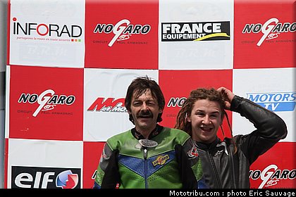 sidecar_podium_manche_1_03_fsbk_2012_nogaro.jpg