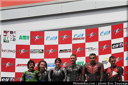 sidecar_podium_manche_1_04_fsbk_2012_nogaro.jpg