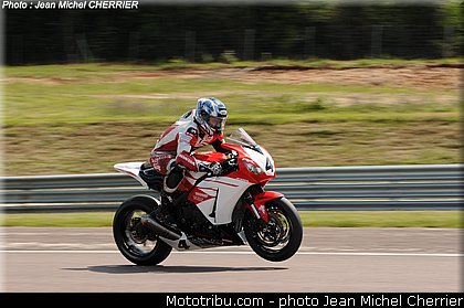 sbk_gines_01_fsbk_2012_dijon.jpg