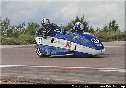 brunazzi_rigondeau_03_sidecar_fsbk_2012_dijon.jpg