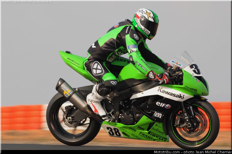 MOTO 