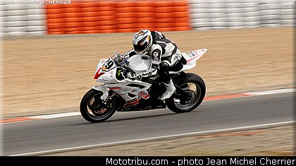 pirelli_600_cayroche_01_fsbk_2012_ledenon_2.jpg
