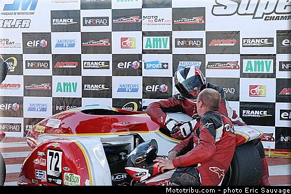 sidecar_barbier_debroise_03_fsbk_2012_ledenon.jpg