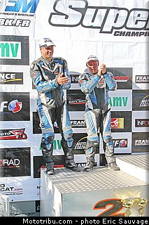 sidecar_podium2_5_fsbk_2012_ledenon.jpg