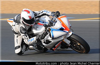 pirelli_junior_06_fsbk_2012_le_mans_roulage.jpg
