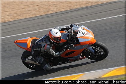 pirelli_junior_16_fsbk_2012_le_mans_roulage.jpg