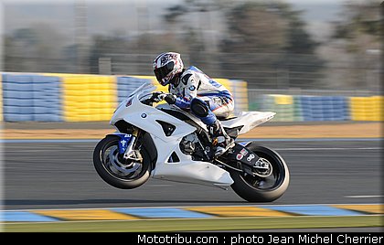 superbike_04_fsbk_2012_le_mans_roulage.jpg