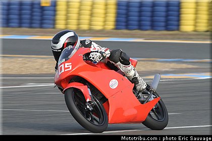 125_16_fsbk_2012_le_mans_roulage.jpg