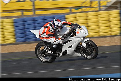 pirelli_02_fsbk_2012_le_mans_roulage.jpg