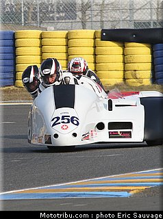 sidecar_15_fsbk_2012_le_mans_roulage.jpg