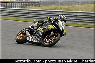pirelli_600_clere_002_fsbk_2013_le_vigeant.jpg