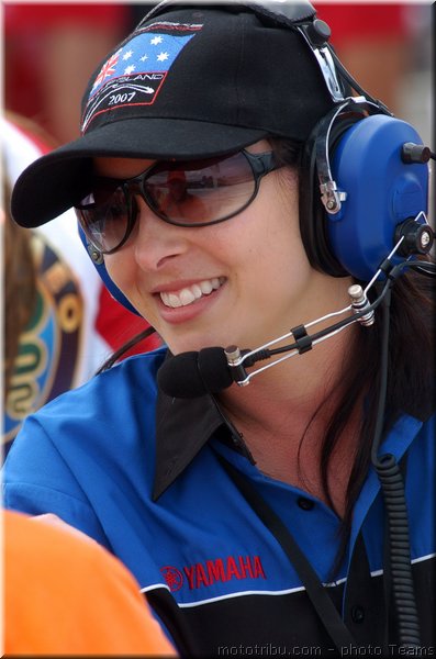 0015-pitbabes-australie-sbk2007-005-