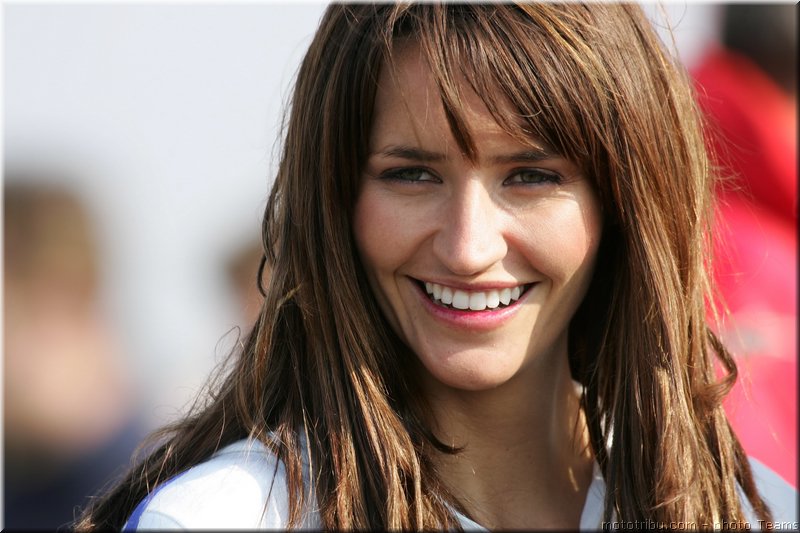 0041-pitbabes-donington-sbk2007-018-