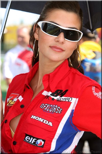 0169-pitbabes-sanmarin-sbk2007-019-