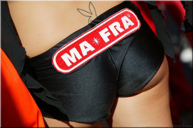 0252-pitbabes-vallelunga-sbk2007-023-