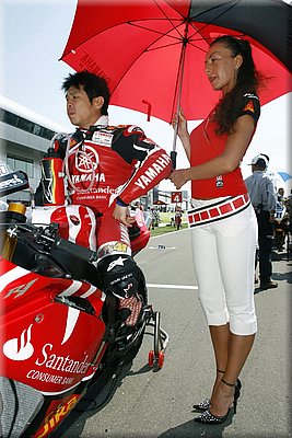 0009-pitbabes-qatar-sbk2007-009-.jpg