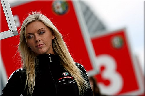 0223-pitbabes-allemagne-sbk2007-006-.jpg