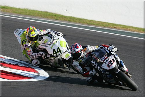 0373-015magnycours4-magnycours2007.jpg