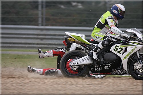 0384-026toseland1-magnycours2007.jpg