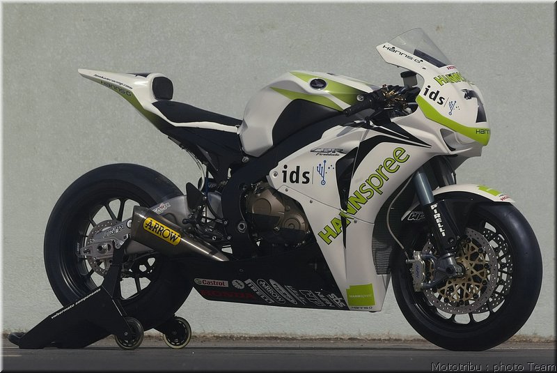 honda1000cbr-checa_1