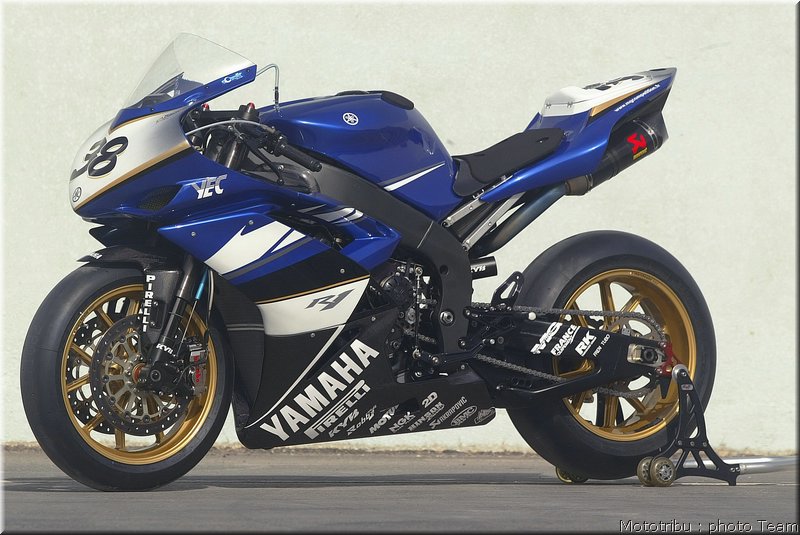 yamahar1-nakatomi_1